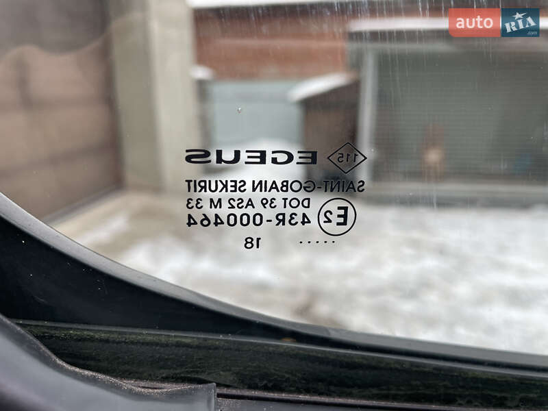 Вантажопасажирський фургон Renault Trafic 2018 в Києві