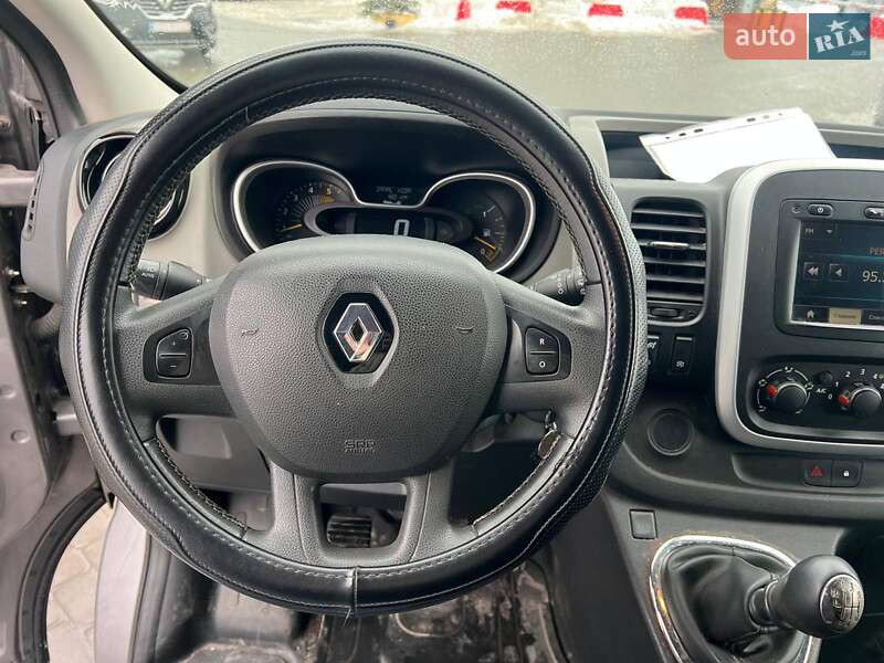 Мінівен Renault Trafic 2015 в Львові