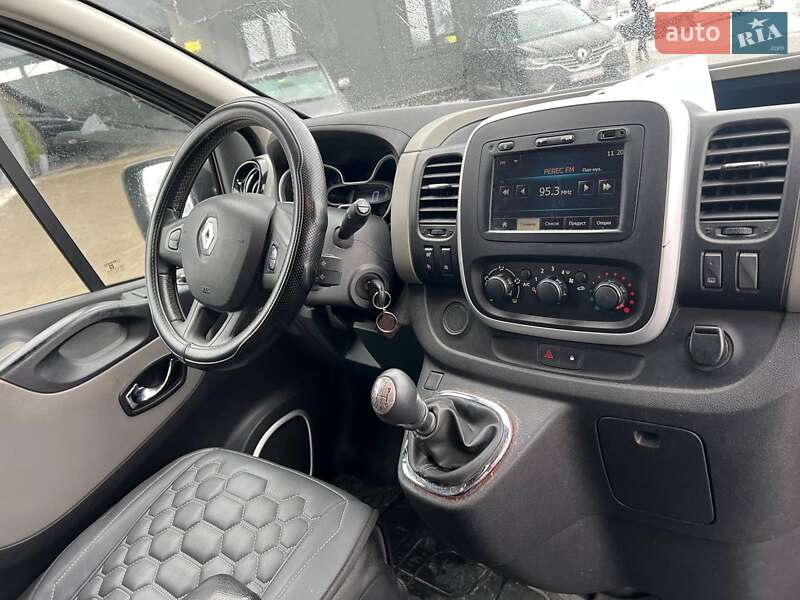Мінівен Renault Trafic 2015 в Львові