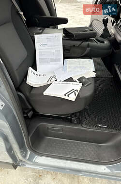 Вантажний фургон Renault Trafic 2022 в Яворові