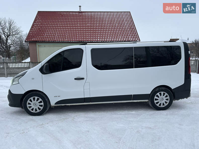 Мінівен Renault Trafic 2015 в Житомирі