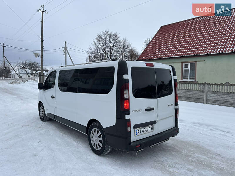 Мінівен Renault Trafic 2015 в Житомирі