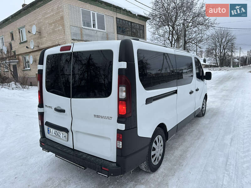 Мінівен Renault Trafic 2015 в Житомирі