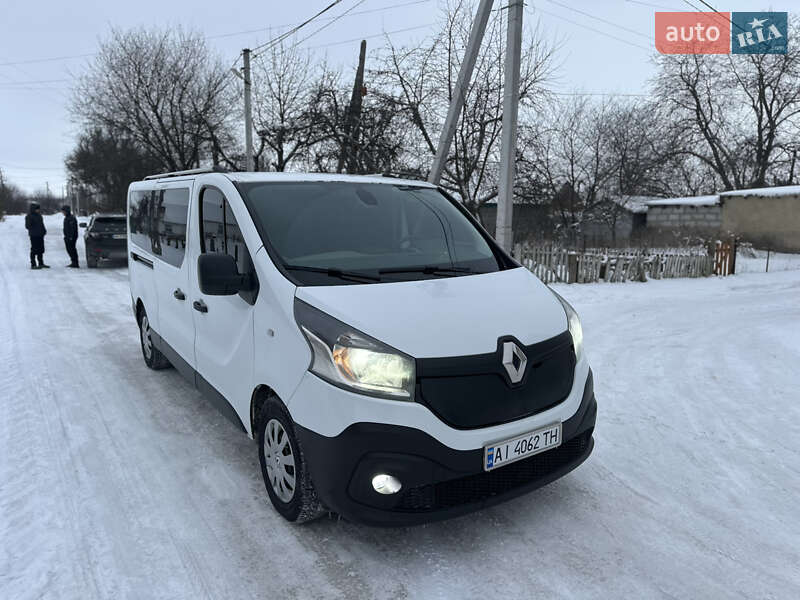 Мінівен Renault Trafic 2015 в Житомирі