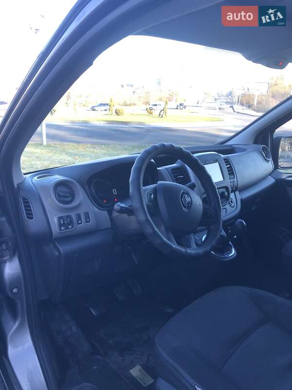 Грузопассажирский фургон Renault Trafic 2015 в Виннице