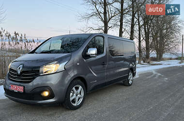 Минивэн Renault Trafic 2015 в Кицмани