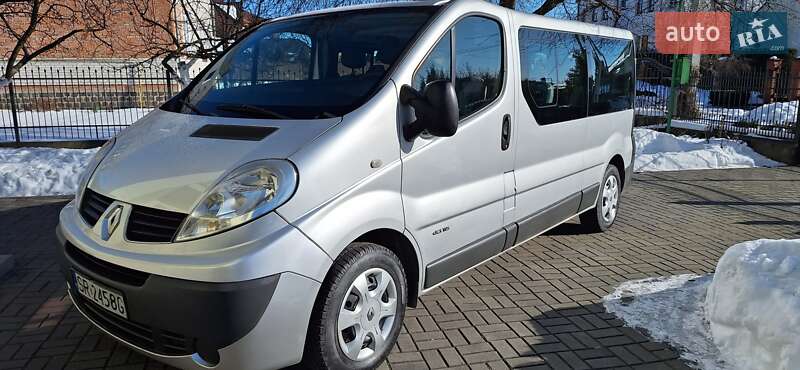 Мінівен Renault Trafic 2009 в Луцьку