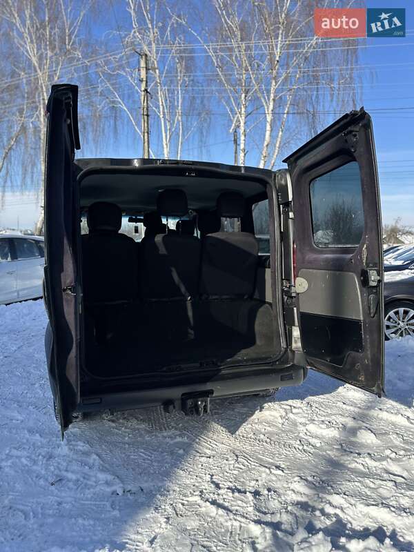 Минивэн Renault Trafic 2005 в Смеле