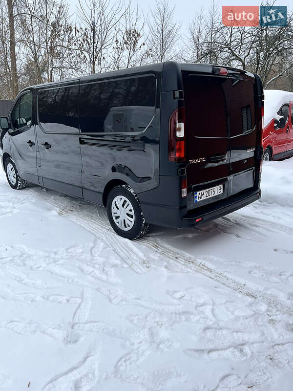 Минивэн Renault Trafic 2021 в Коростене