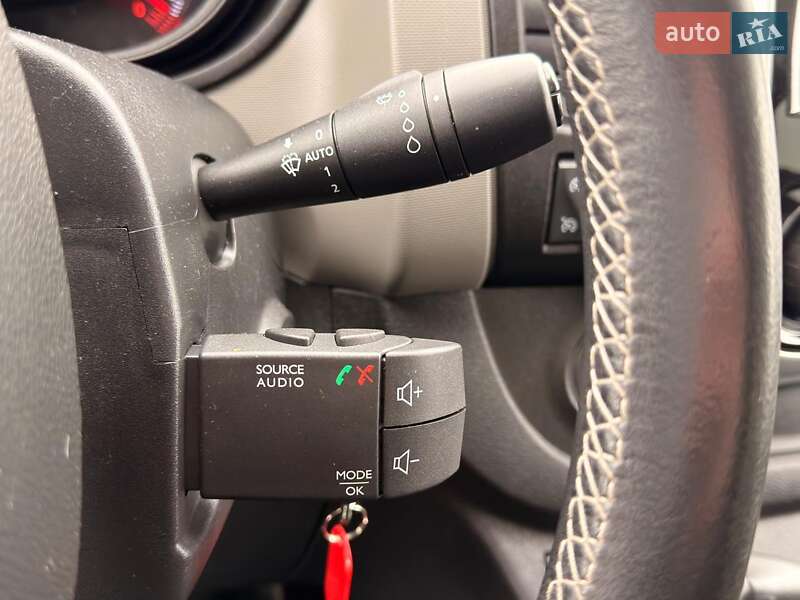 Минивэн Renault Trafic 2018 в Киеве