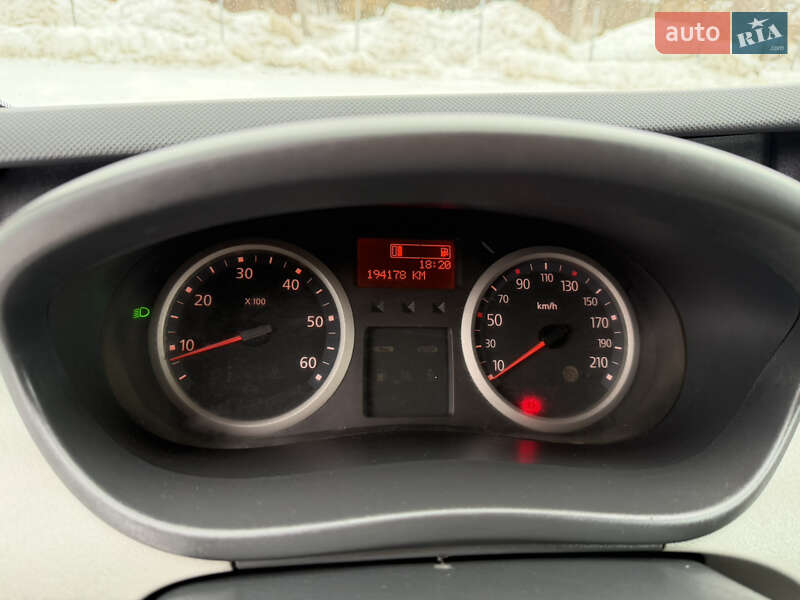 Мінівен Renault Trafic 2013 в Дубні