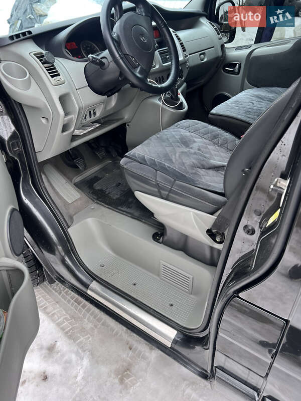 Мінівен Renault Trafic 2013 в Львові фото 12 Мінівен Renault Trafic 2013 в Львові