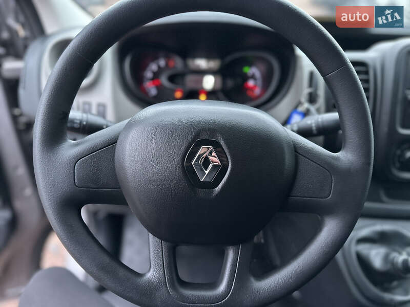 Минивэн Renault Trafic 2018 в Ровно