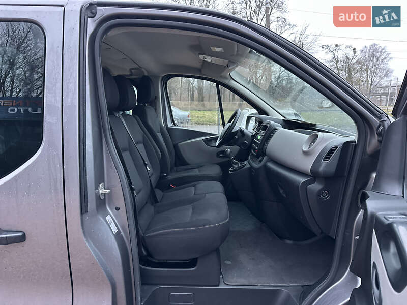 Минивэн Renault Trafic 2018 в Ровно