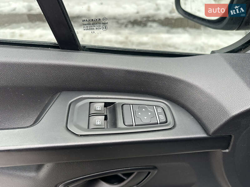 Вантажний фургон Renault Trafic 2023 в Дрогобичі