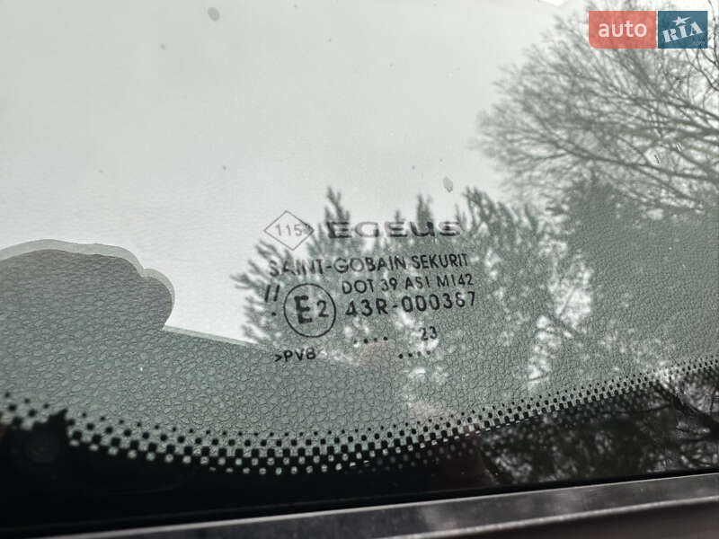 Вантажний фургон Renault Trafic 2023 в Дрогобичі