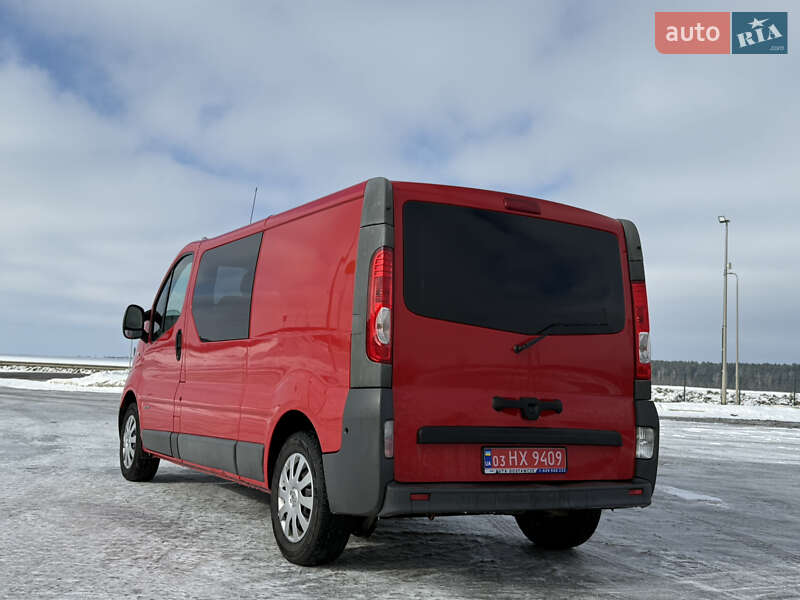 Мінівен Renault Trafic 2012 в Радивиліві