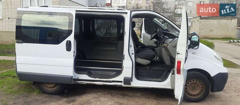 Мінівен Renault Trafic 2010 в Краснограді