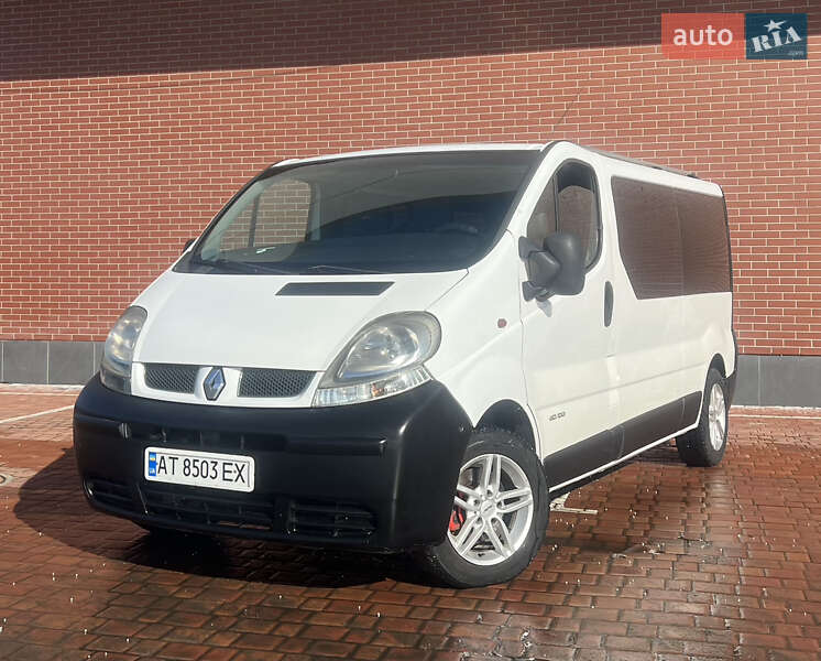 Мінівен Renault Trafic 2006 в Одесі