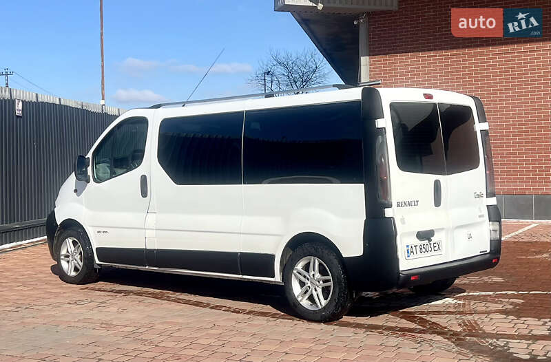 Мінівен Renault Trafic 2006 в Одесі