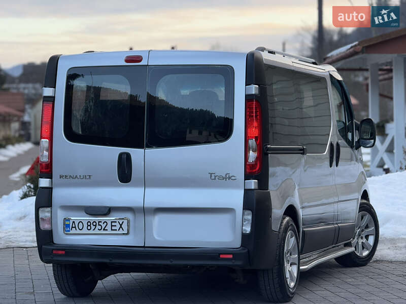 Минивэн Renault Trafic 2007 в Межгорье