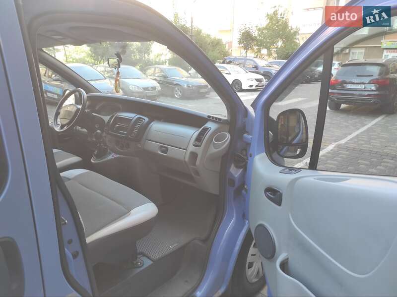 Мінівен Renault Trafic 2006 в Вінниці фото 15 Мінівен Renault Trafic 2006 в Вінниці