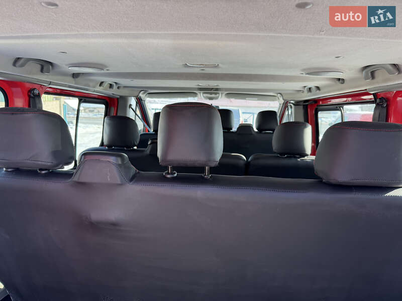 Мінівен Renault Trafic 2013 в Дубні