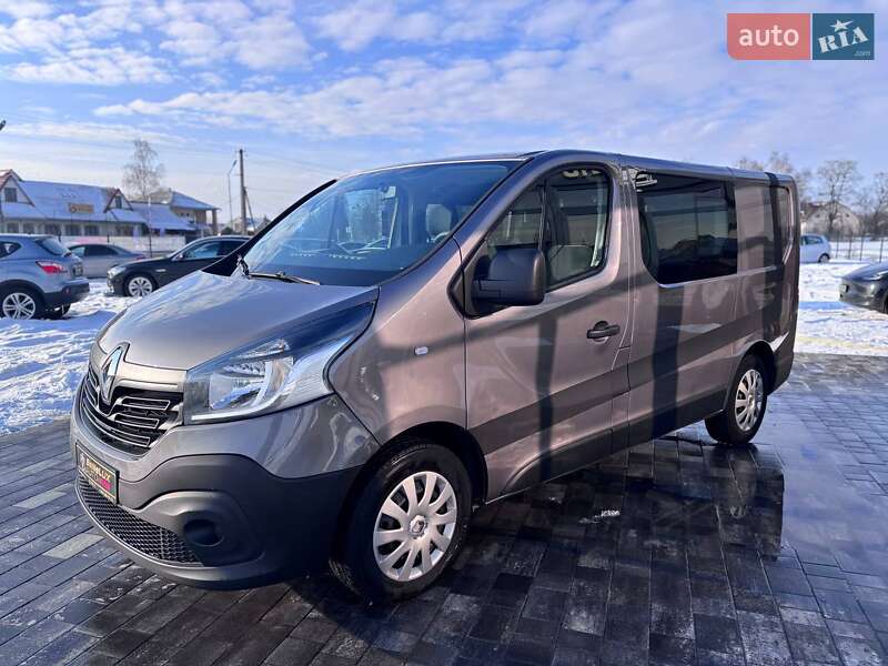 Грузопассажирский фургон Renault Trafic 2016 в Коломые