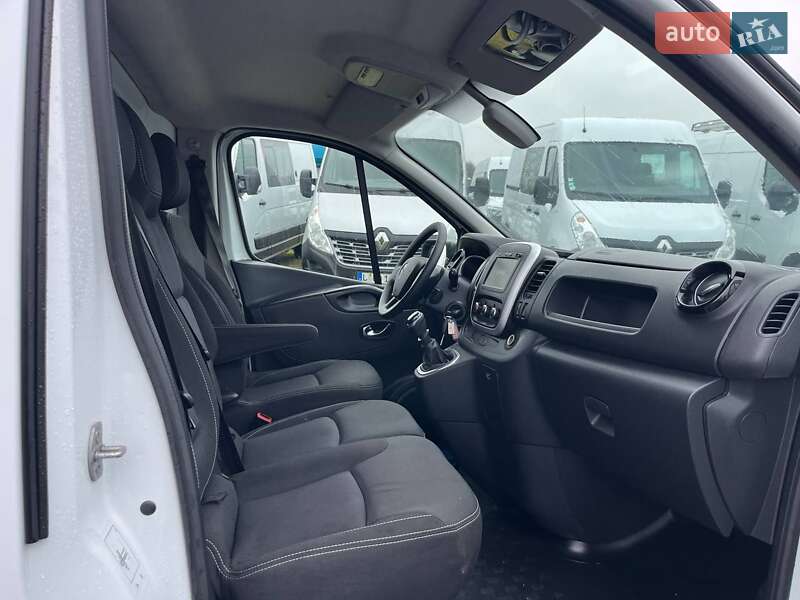 Вантажний фургон Renault Trafic 2020 в Дубні