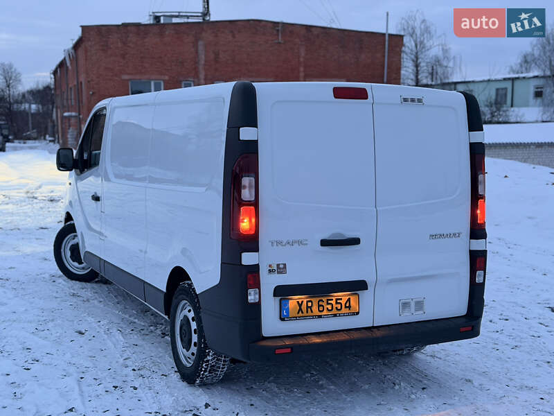 Вантажний фургон Renault Trafic 2022 в Рівному