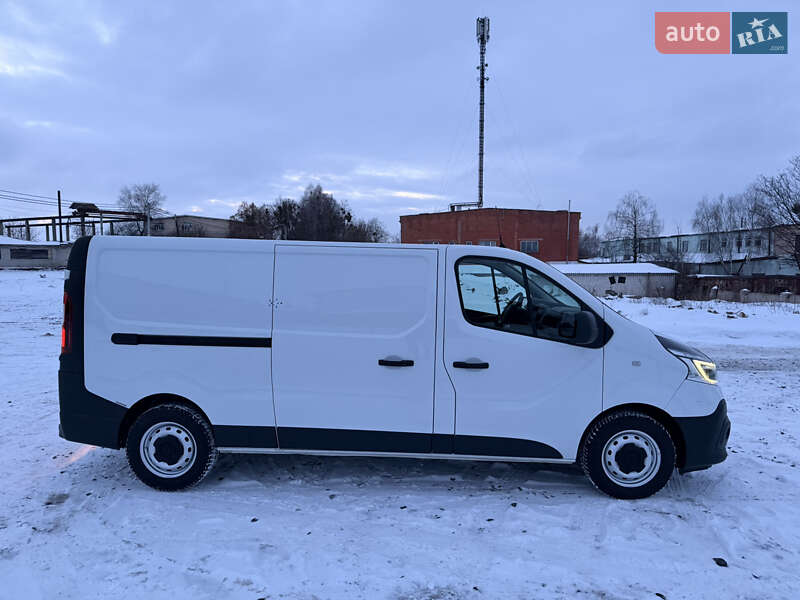Вантажний фургон Renault Trafic 2022 в Рівному
