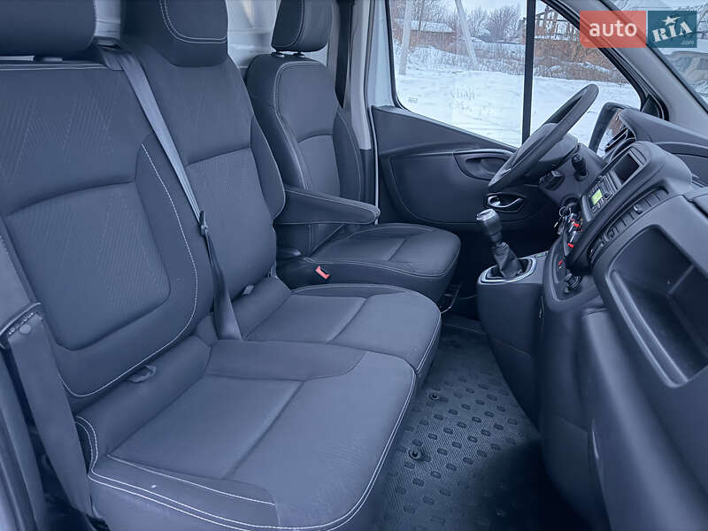 Вантажний фургон Renault Trafic 2022 в Рівному