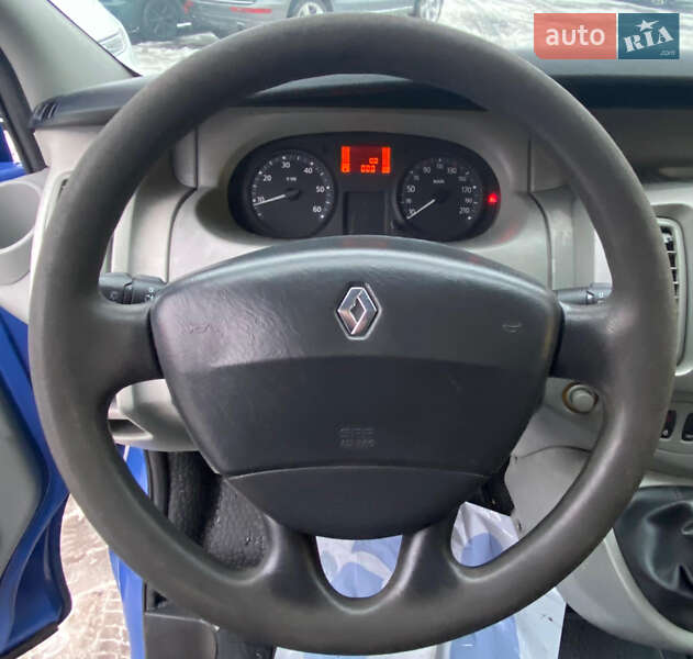 Минивэн Renault Trafic 2008 в Ровно фото 12 Минивэн Renault Trafic 2008 в Ровно