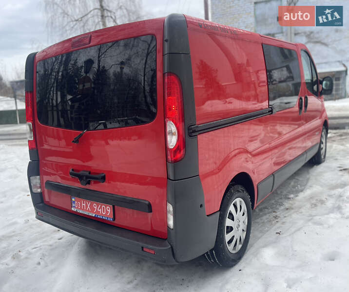 Мінівен Renault Trafic 2012 в Бродах