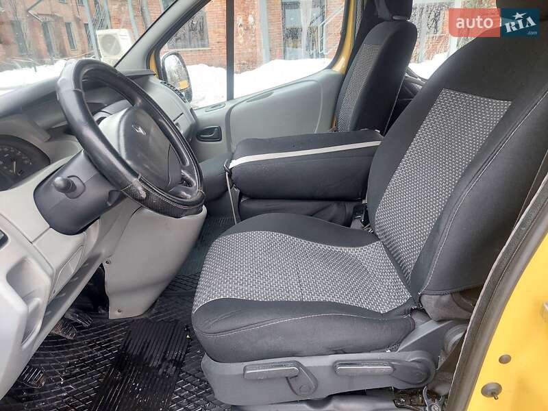 Мінівен Renault Trafic 2007 в Львові