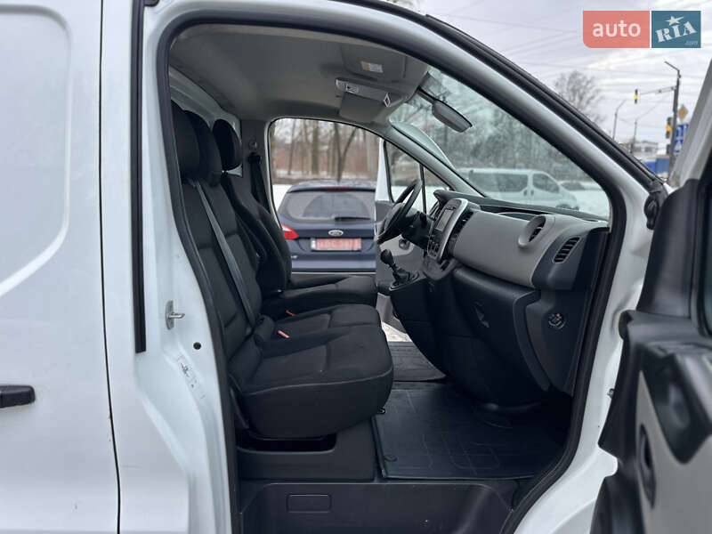 Вантажний фургон Renault Trafic 2018 в Рівному фото 18 Вантажний фургон Renault Trafic 2018 в Рівному