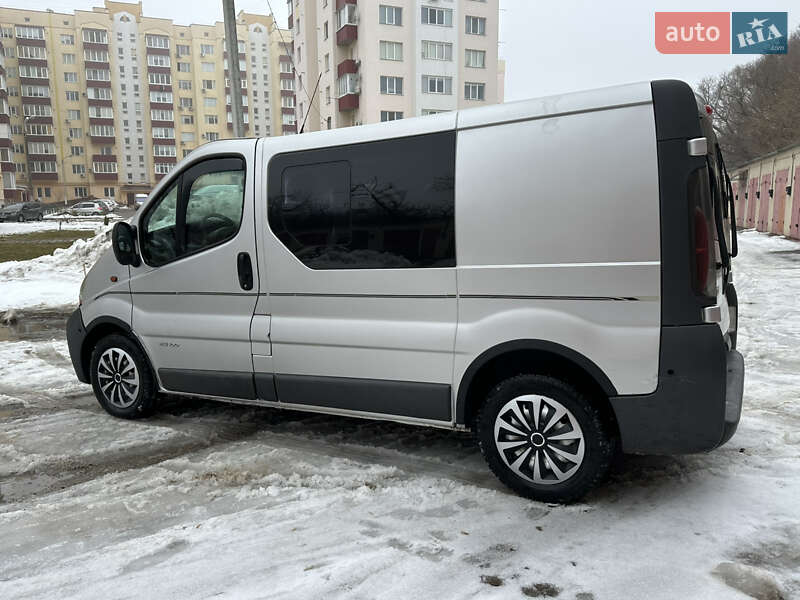 Мінівен Renault Trafic 2003 в Кам'янець-Подільському фото 11 Мінівен Renault Trafic 2003 в Кам'янець-Подільському