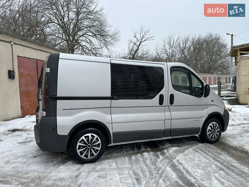 Мінівен Renault Trafic 2003 в Кам'янець-Подільському фото 15 Мінівен Renault Trafic 2003 в Кам'янець-Подільському