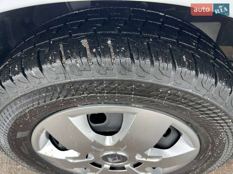 Вантажний фургон Renault Trafic 2022 в Дубні фото 16 Вантажний фургон Renault Trafic 2022 в Дубні