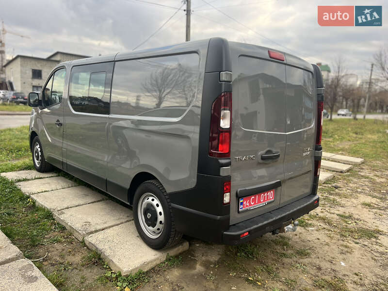 Вантажопасажирський фургон Renault Trafic 2018 в Трускавці
