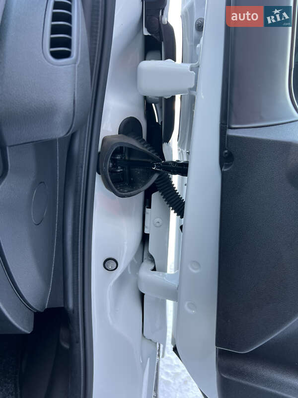 Мінівен Renault Trafic 2020 в Дубні