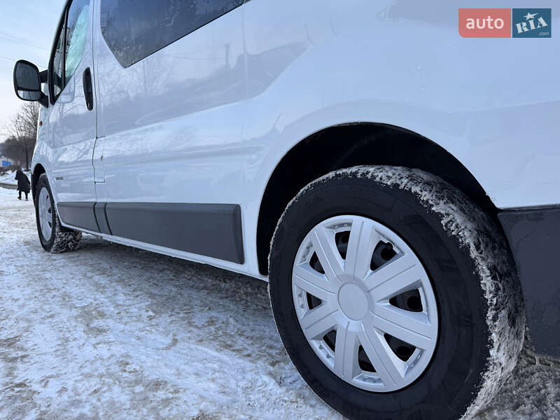 Минивэн Renault Trafic 2005 в Кременце фото 14 Минивэн Renault Trafic 2005 в Кременце