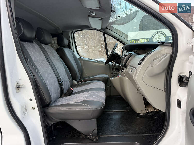 Минивэн Renault Trafic 2005 в Кременце фото 20 Минивэн Renault Trafic 2005 в Кременце