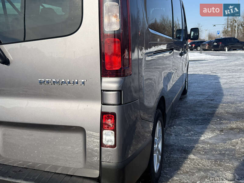 Минивэн Renault Trafic 2018 в Луцке