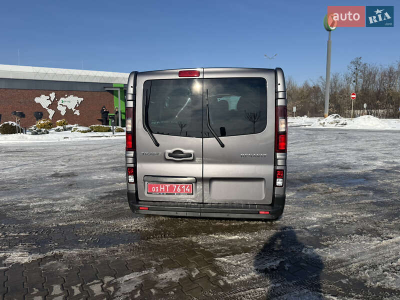 Минивэн Renault Trafic 2018 в Луцке
