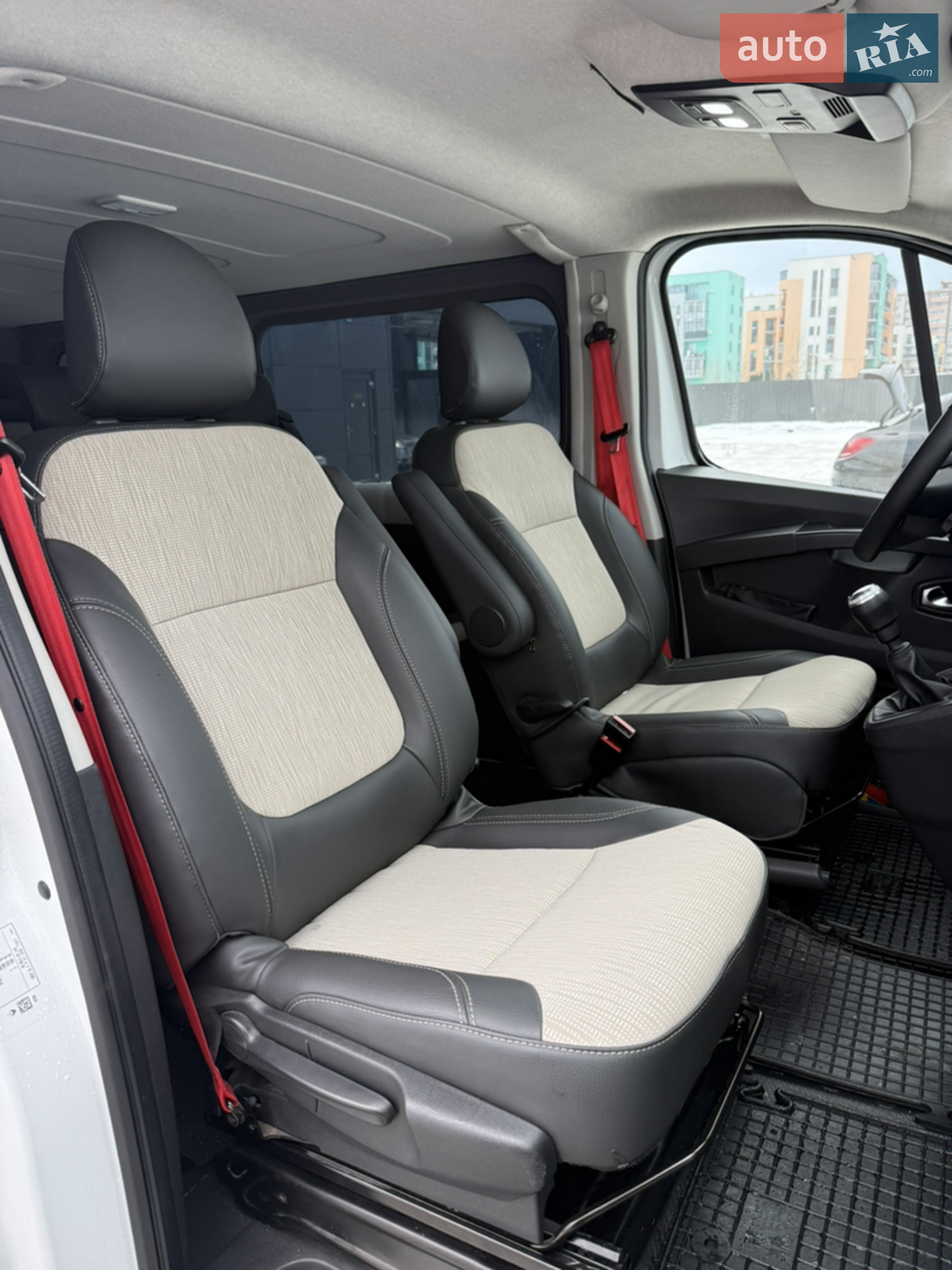 2022 Renault Trafic - мініатюра 13