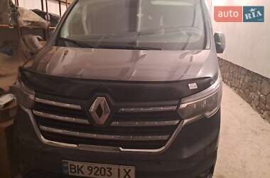 Мінівен Renault Trafic 2023 в Благовіщенську