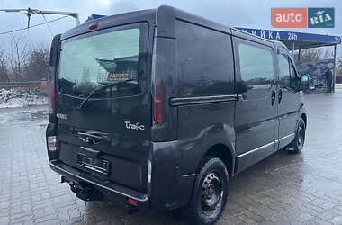 Мінівен Renault Trafic 2002 в Володимирі