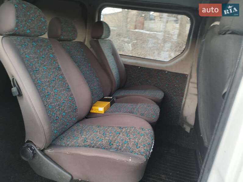 Мінівен Renault Trafic 2006 в Смілі фото 18 Мінівен Renault Trafic 2006 в Смілі