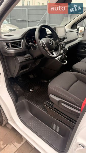 Грузовой фургон Renault Trafic 2023 в Львове